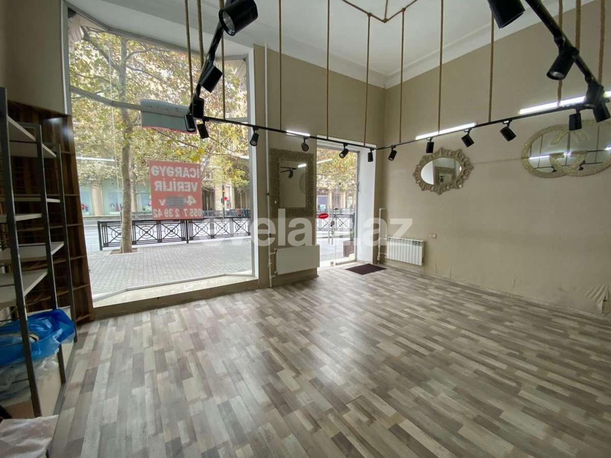 Kirayə verilir, obyekt, 46.5 m², Bakı, Səbail r.