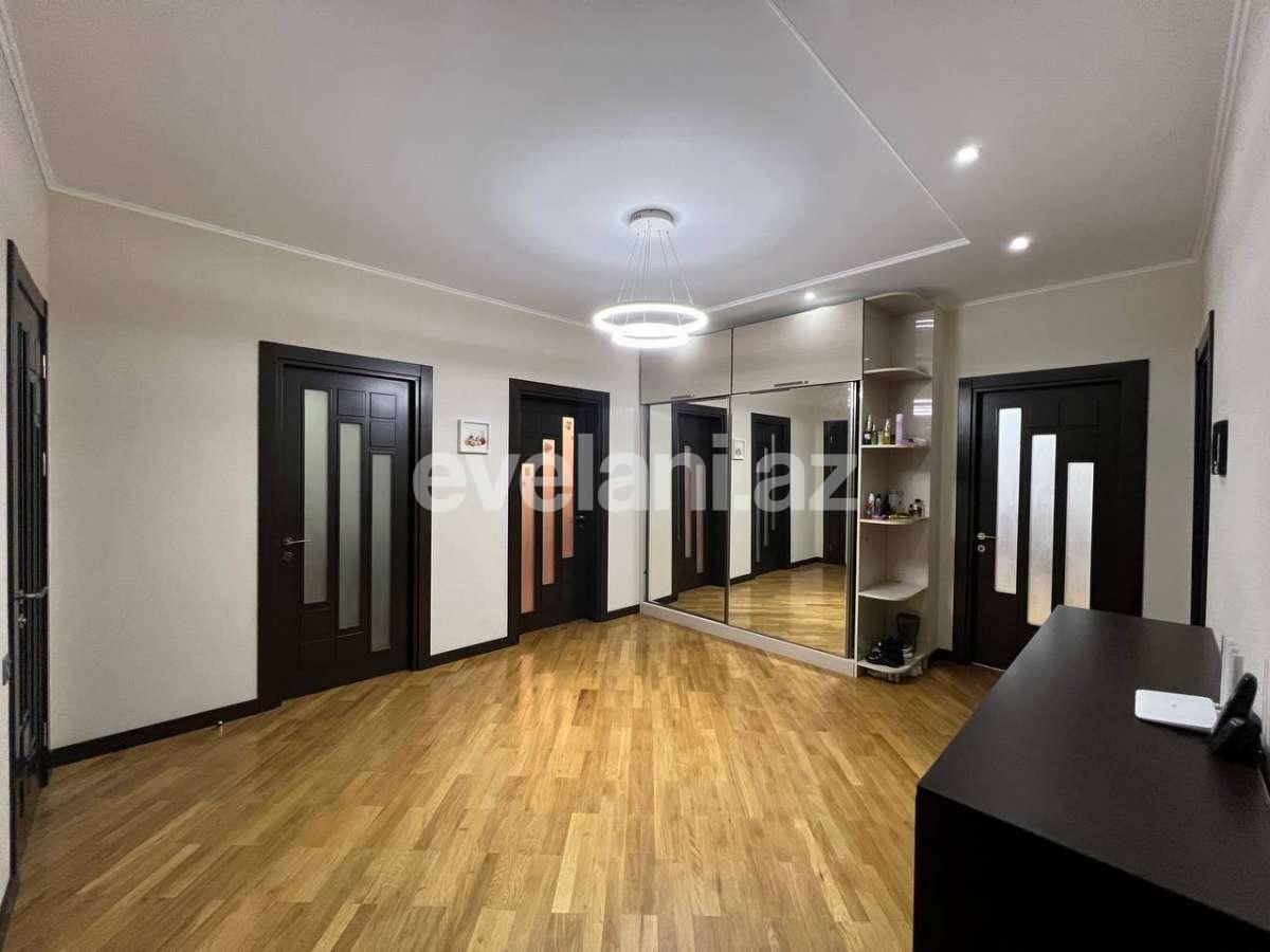 Satılır, yeni tikili, 3 otaqlı, 130 m², Bakı, Yasamal r, Yasamal q, Elmlər Akademiyası m.