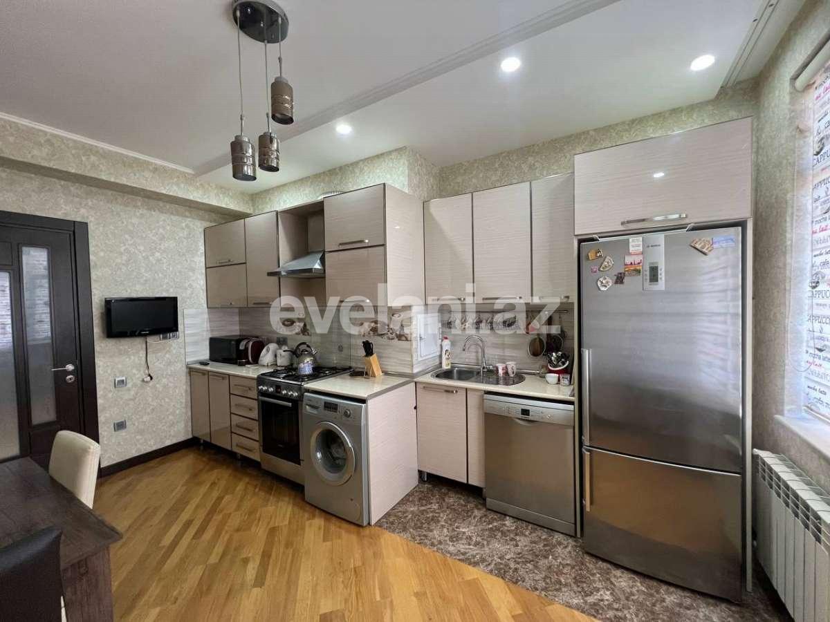 Satılır, yeni tikili, 3 otaqlı, 130 m², Bakı, Yasamal r, Yasamal q, Elmlər Akademiyası m.