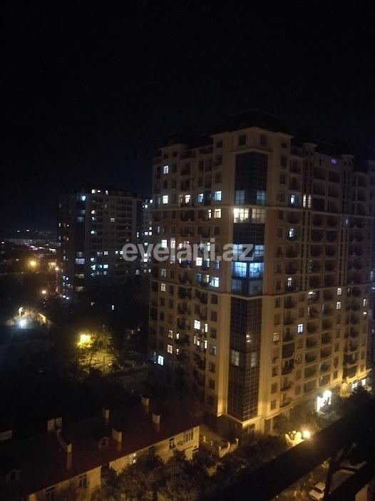 Satılır, yeni tikili, 3 otaqlı, 142 m², Sumqayıt, 17-ci məhəllə r.