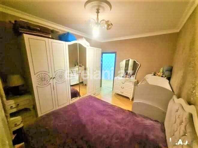 Satılır, köhnə tikili, 3 otaqlı, 85 m², Bakı, Suraxanı r, Massiv D q.