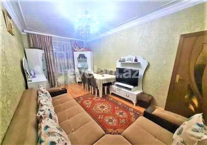 Satılır, köhnə tikili, 3 otaqlı, 85 m², Bakı, Suraxanı r, Massiv D q.