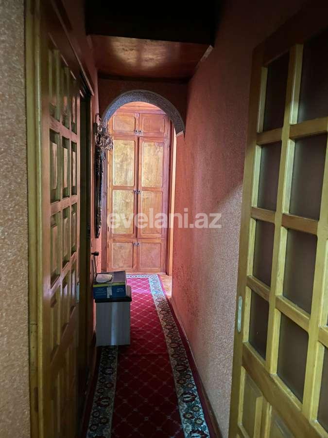 Продаётся, вторичка, 4-комнаты, 80 m², Сумгаит, 3-й блок r.