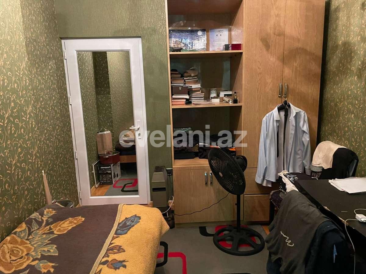 Продаётся, вторичка, 4-комнаты, 80 m², Сумгаит, 3-й блок r.