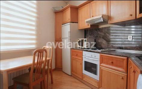 Rent, old building, 2 room, 50 m², Baku, Sabail r, Sahil m.
