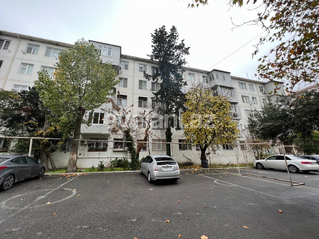 Satılır, köhnə tikili, 3 otaqlı, 70 m², Bakı, Nəsimi r, Memar Əcəmi m.