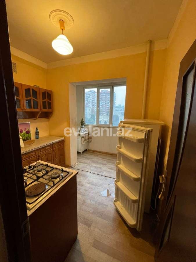 Kirayə verilir, köhnə tikili, 2 otaqlı, 50 m², Bakı, Binəqədi r, 7-ci mikrorayon q, Azadlıq prospekti m.