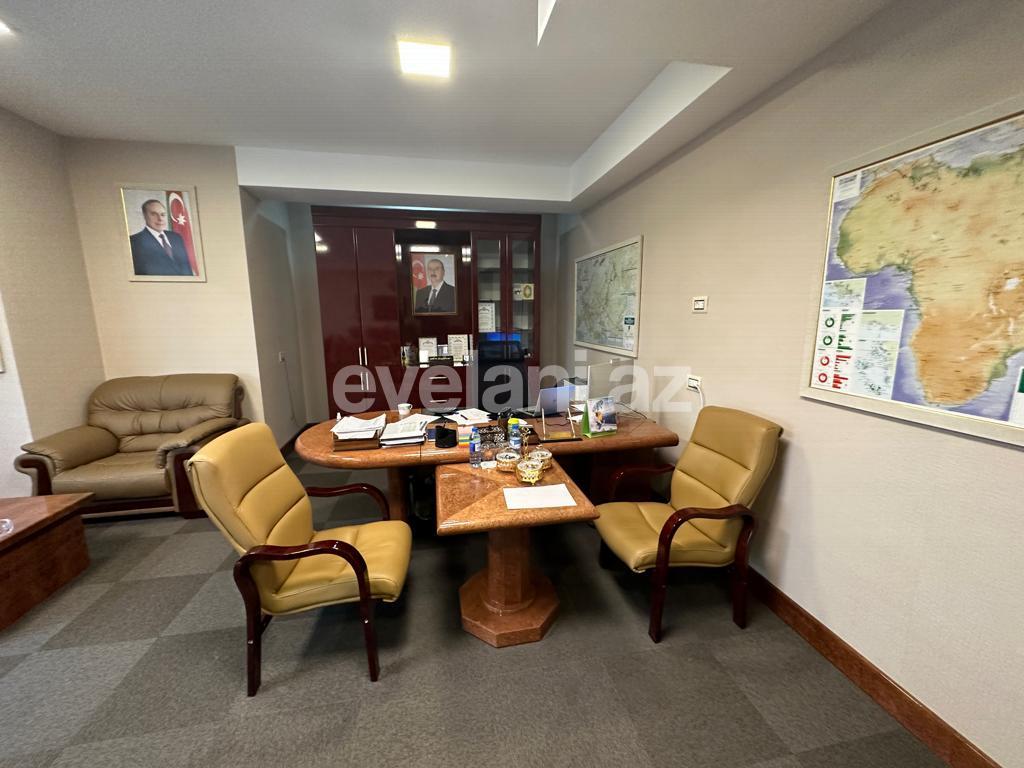 Kirayə verilir, ofis, 7 otaqlı, 300 m², Bakı, Xətai r, Şah İsmayıl Xətai m.