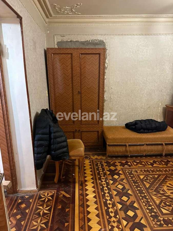 Satılır, köhnə tikili, 3 otaqlı, 70 m², Bakı, Yasamal r, Elmlər Akademiyası m.
