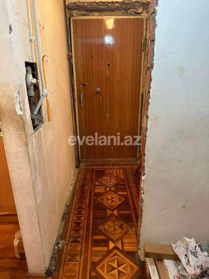 Satılır, köhnə tikili, 3 otaqlı, 70 m², Bakı, Yasamal r, Elmlər Akademiyası m.