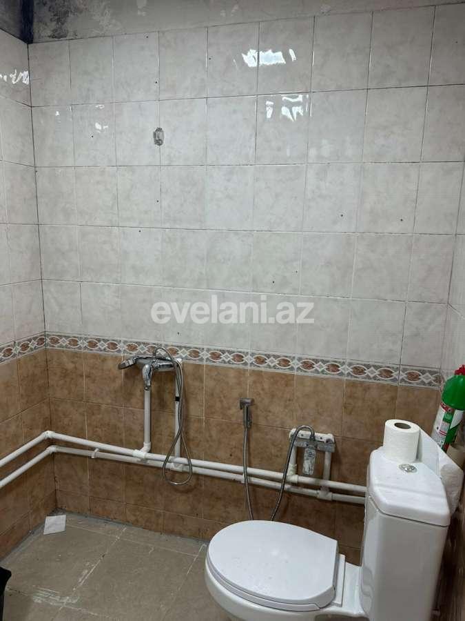 Satılır, köhnə tikili, 3 otaqlı, 70 m², Bakı, Yasamal r, Elmlər Akademiyası m.