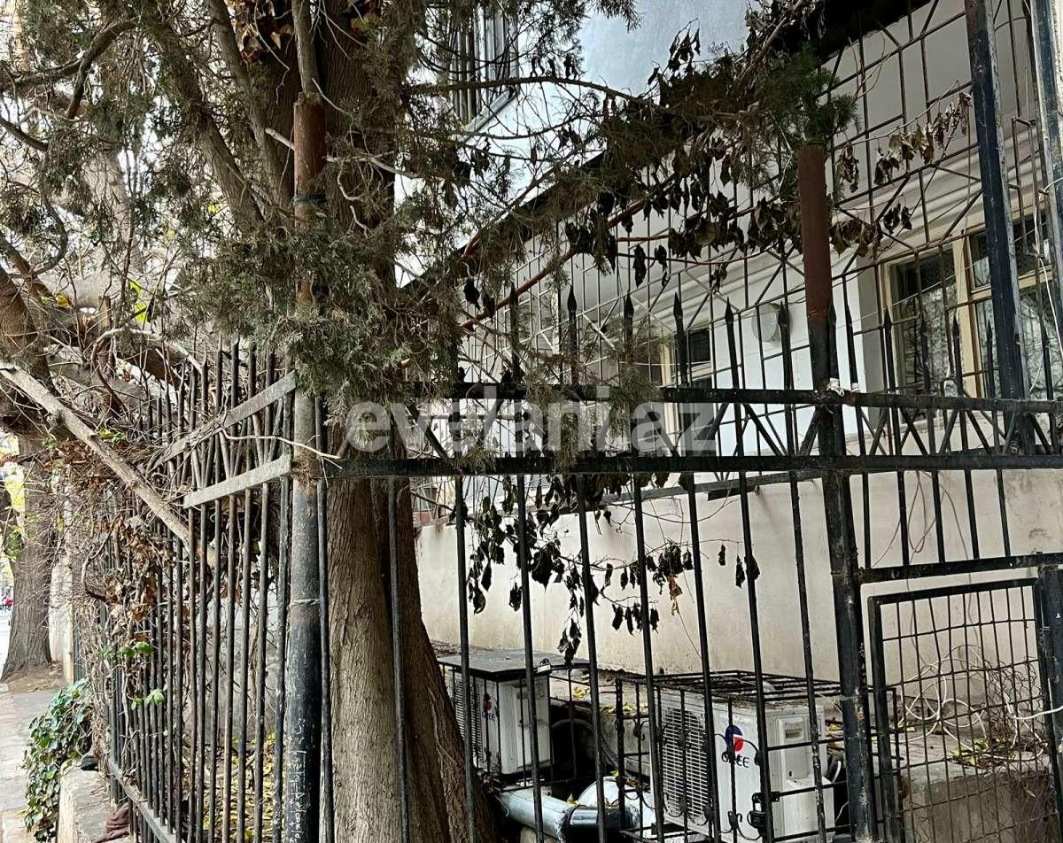 Продаётся, вторичка, 4-комнаты, 100 m², Баку, Бинагадинский r, 8-й микрорайон p.