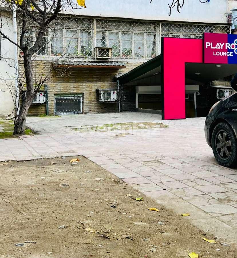 Продаётся, вторичка, 4-комнаты, 100 m², Баку, Бинагадинский r, 8-й микрорайон p.