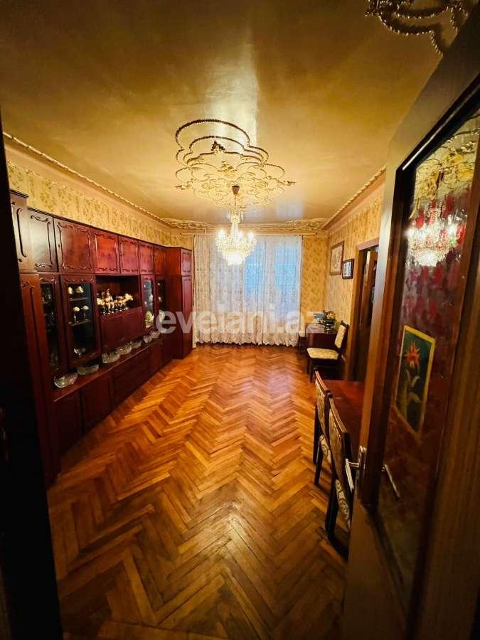 Продаётся, вторичка, 4-комнаты, 100 m², Баку, Бинагадинский r, 8-й микрорайон p.