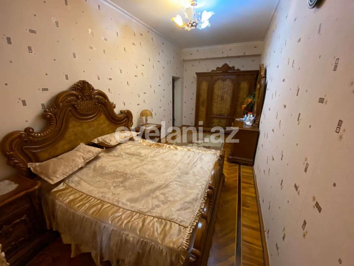 Satılır, köhnə tikili, 4 otaqlı, 140 m², Bakı, Nəsimi r, Memar Əcəmi m.