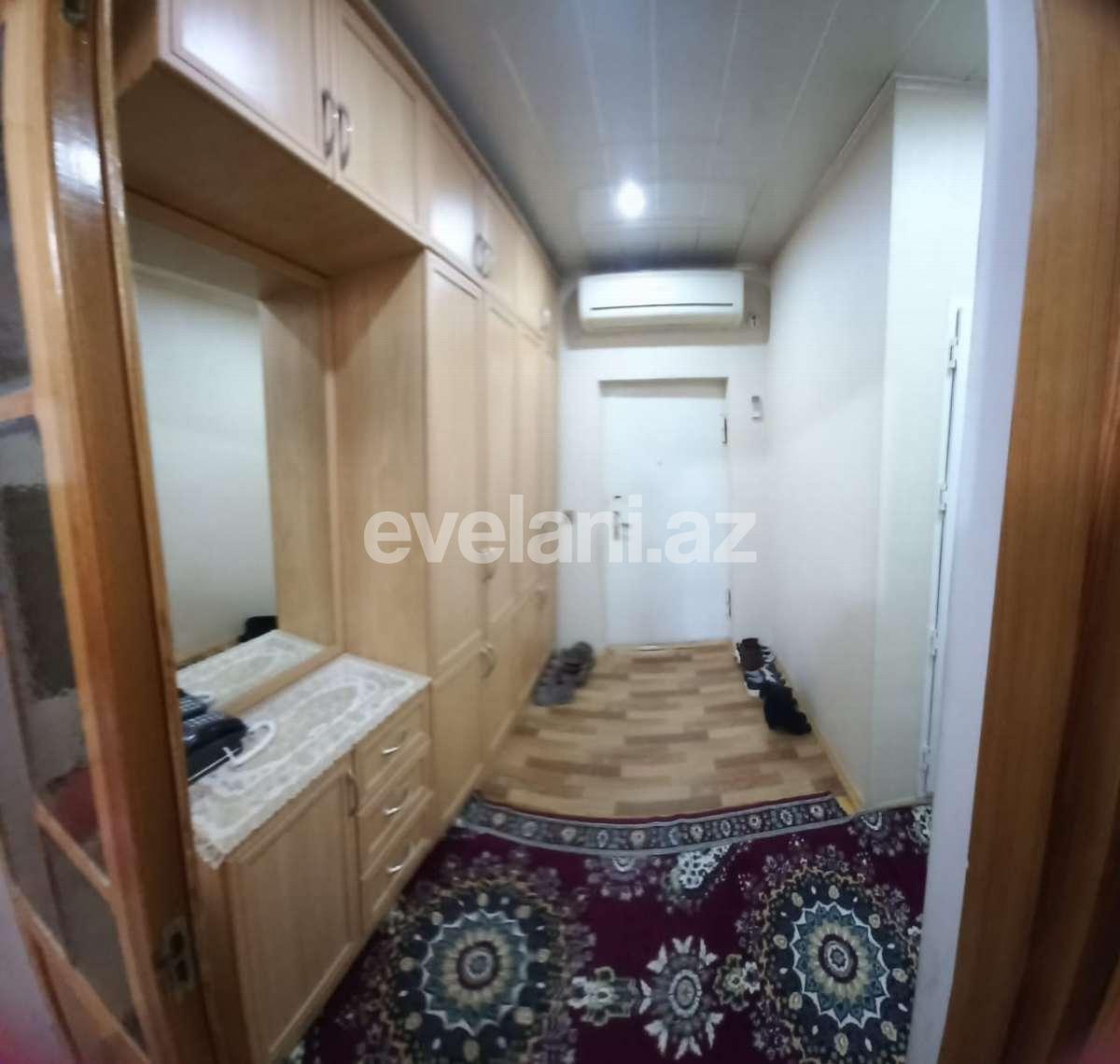 Sale, old building, 3 room, 67 m², Sumgayit, İnshaatchilar region r.