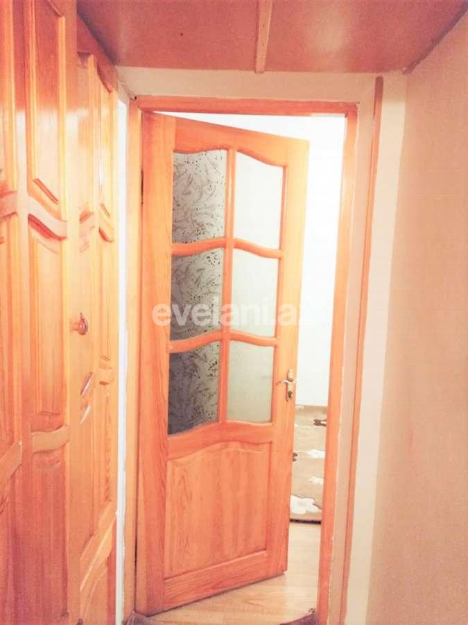 Sale, old building, 3 room, 50 m², Baku, Nizami r, Gara Garayev m.