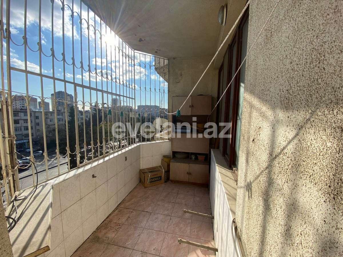 Satılır, köhnə tikili, 4 otaqlı, 130 m², Bakı, Binəqədi r.