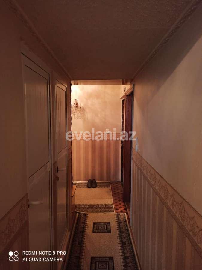 Satılır, köhnə tikili, 2 otaqlı, 60 m², Bakı, Binəqədi r, 8-ci mikrorayon q, Azadlıq prospekti m.