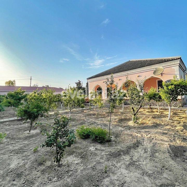 Satılır, həyət evi / bağ, 3 otaqlı, 150 m², Bakı, Xəzər r, Şüvəlan q, Koroğlu m.