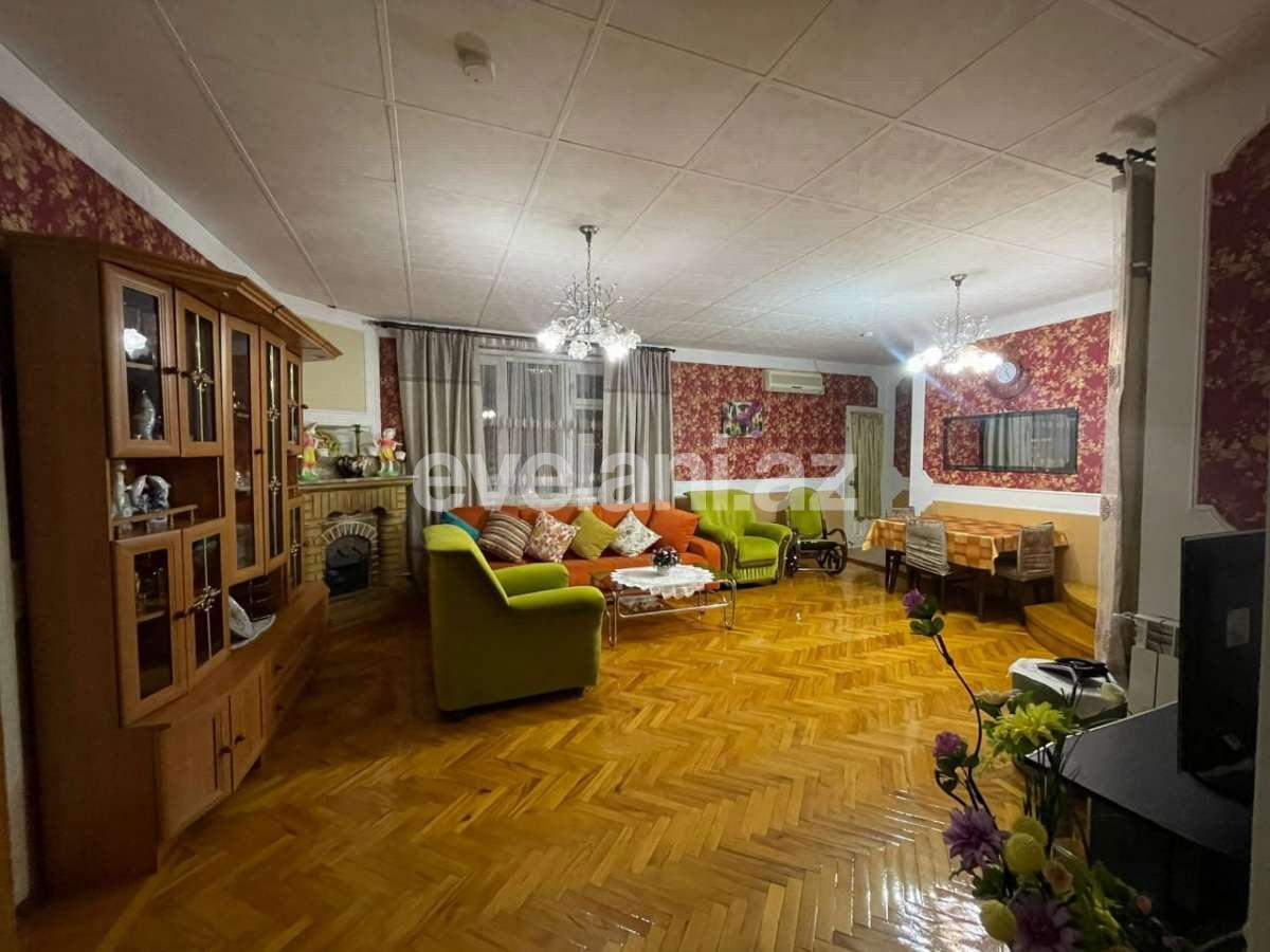 Kirayə verilir, köhnə tikili, 2 otaqlı, 90 m², Bakı, Nəsimi r, İçəri Şəhər m.