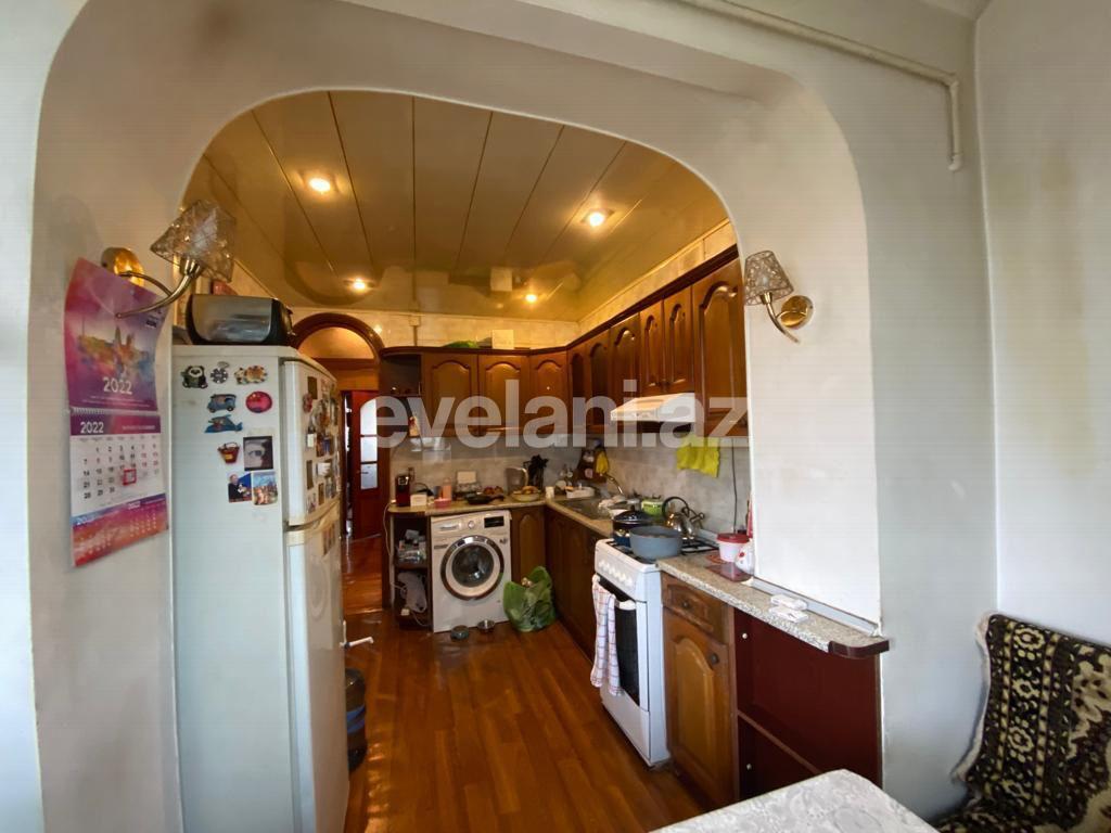 Satılır, köhnə tikili, 2 otaqlı, 65 m², Bakı, Nərimanov r, Montin q, Nəriman Nərimanov m.