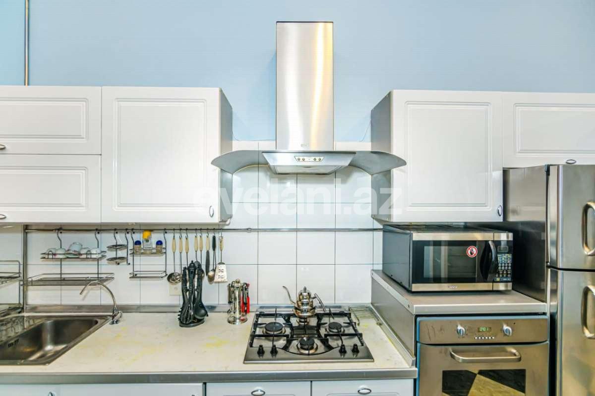 Rent, old building, 3 room, 100 m², Baku, Sabail r, Sahil m.