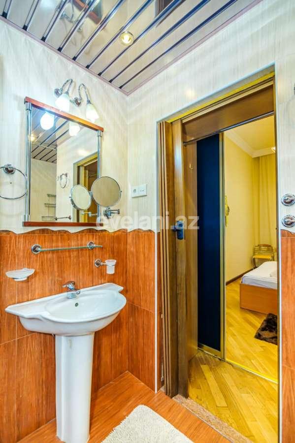 Rent, old building, 3 room, 100 m², Baku, Sabail r, Sahil m.