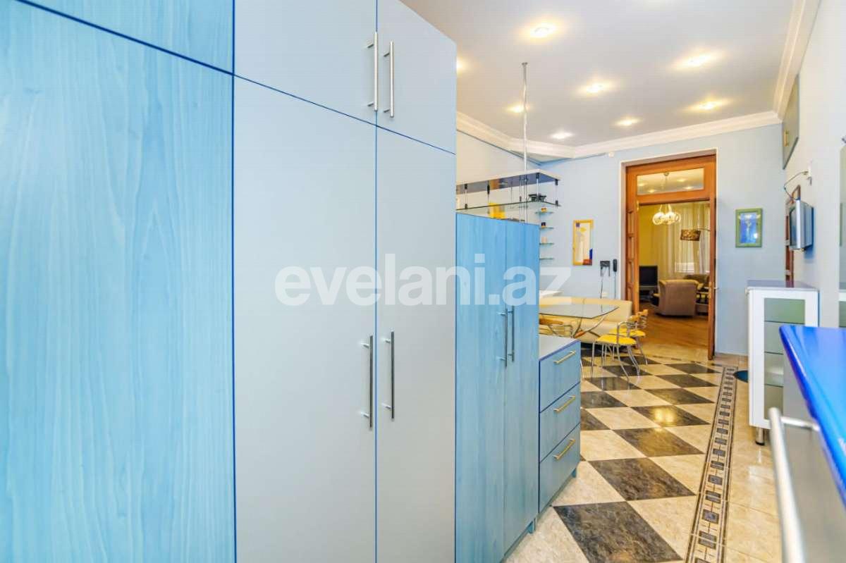 Rent, old building, 3 room, 100 m², Baku, Sabail r, Sahil m.