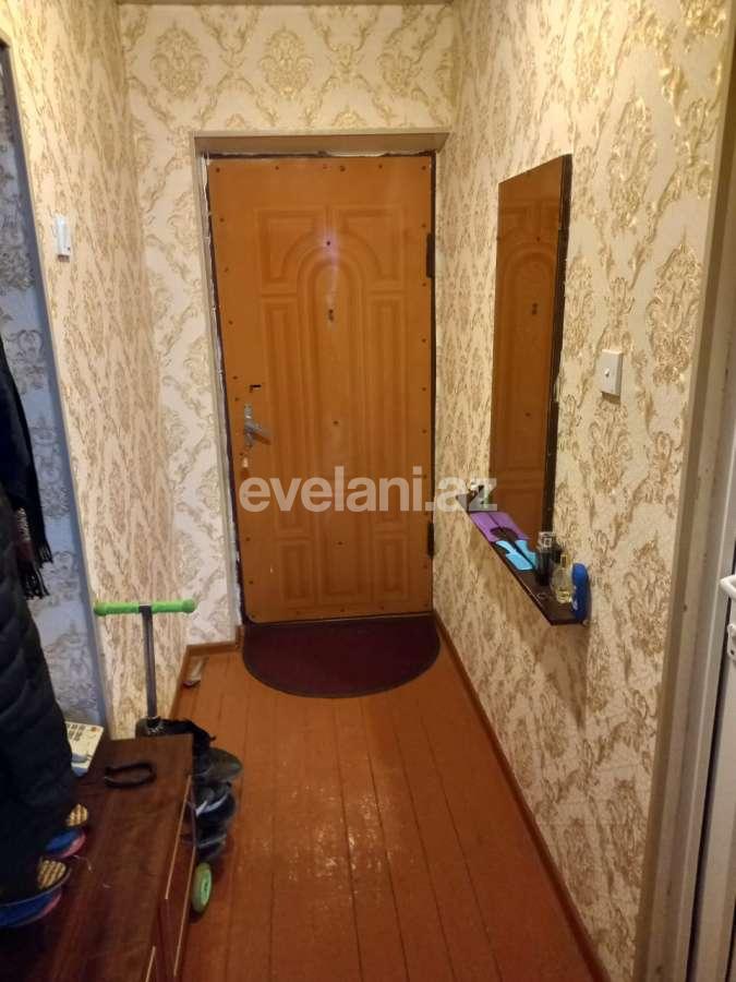 Satılır, köhnə tikili, 2 otaqlı, 30 m², Sumqayıt, 3-cü mikrorayon r.