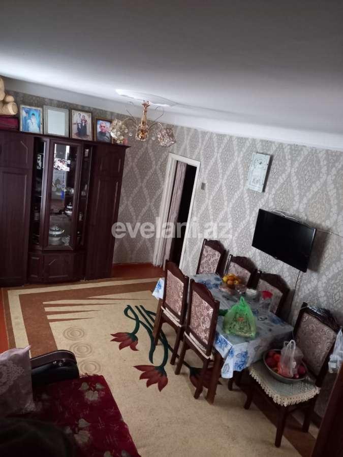 Satılır, köhnə tikili, 2 otaqlı, 30 m², Sumqayıt, 3-cü mikrorayon r.