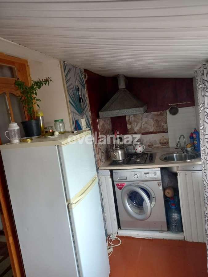 Satılır, köhnə tikili, 2 otaqlı, 30 m², Sumqayıt, 3-cü mikrorayon r.
