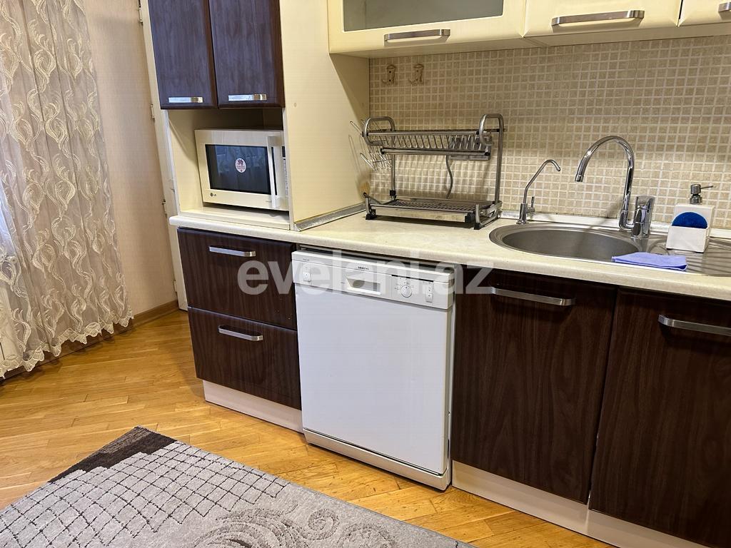 Сдаётся, новостройка, 3-комнаты, 141 m², Баку, Ясамальский r, Иншаатчылар m.