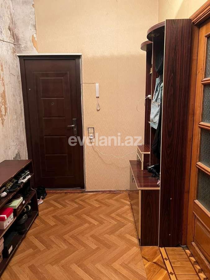 Satılır, köhnə tikili, 3 otaqlı, 80 m², Bakı, Binəqədi r, 8-ci mikrorayon q.