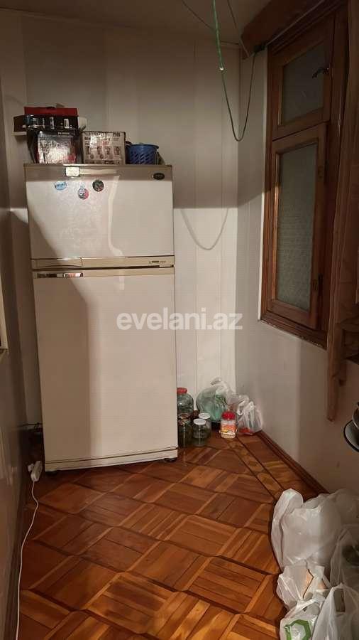 Satılır, köhnə tikili, 3 otaqlı, 80 m², Bakı, Binəqədi r, 8-ci mikrorayon q.