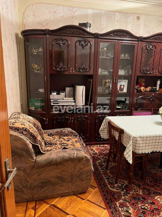 Satılır, köhnə tikili, 3 otaqlı, 80 m², Bakı, Binəqədi r, 8-ci mikrorayon q.
