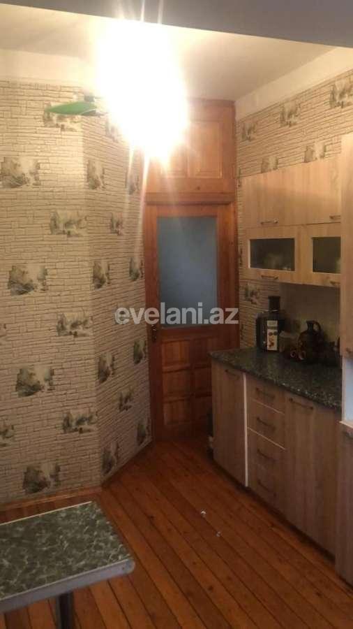 Satılır, köhnə tikili, 3 otaqlı, 85 m², Bakı, Binəqədi r, 8-ci mikrorayon q.