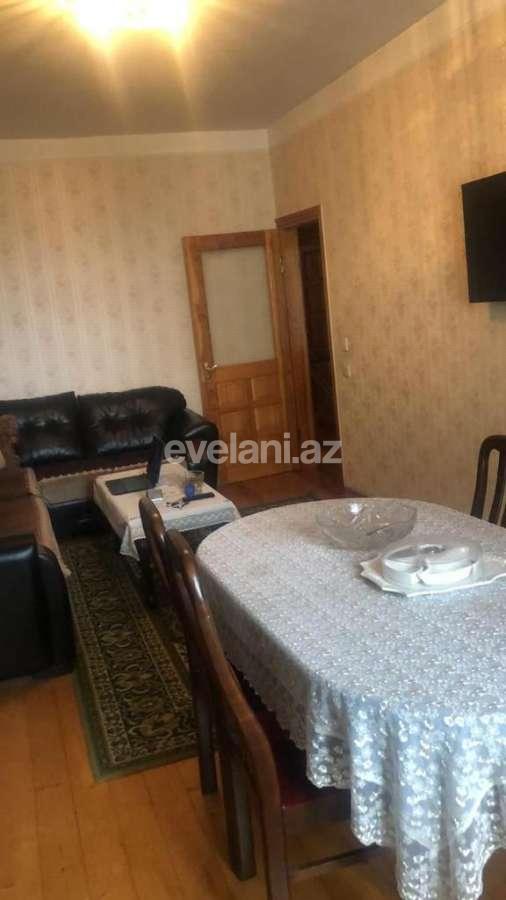 Satılır, köhnə tikili, 3 otaqlı, 85 m², Bakı, Binəqədi r, 8-ci mikrorayon q.