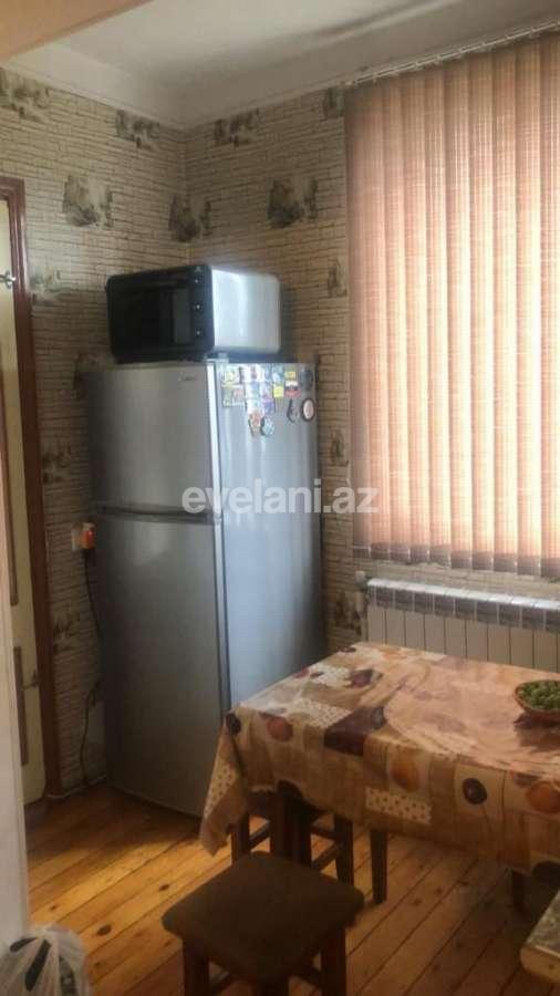 Satılır, köhnə tikili, 3 otaqlı, 85 m², Bakı, Binəqədi r, 8-ci mikrorayon q.