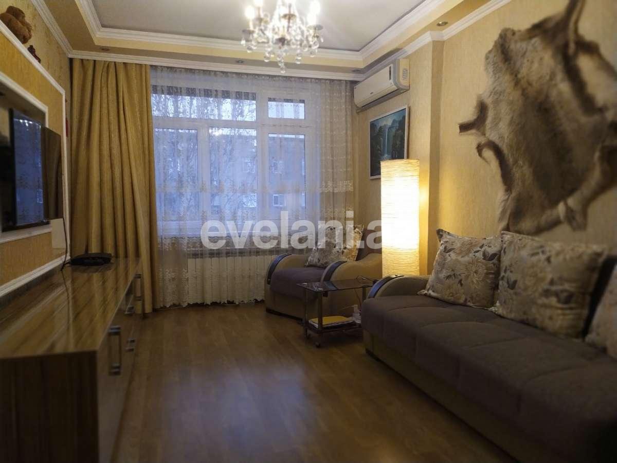 Satılır, köhnə tikili, 3 otaqlı, 65 m², Bakı, Sabunçu r, Bakıxanov q.