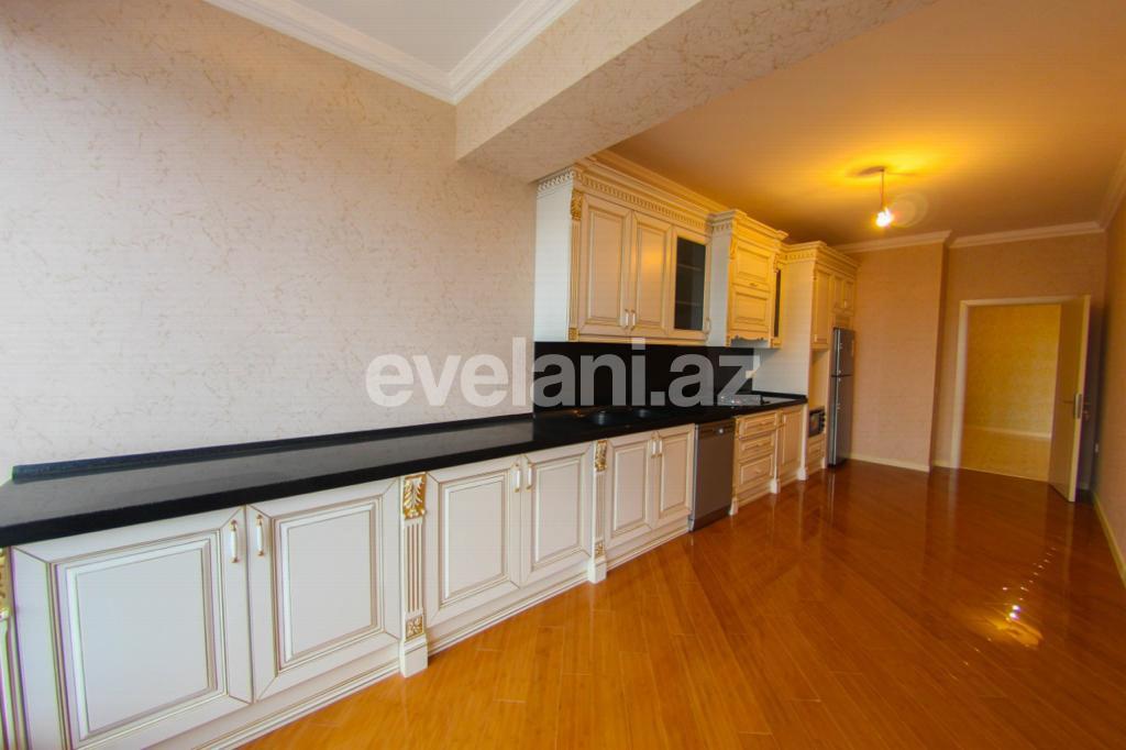 Satılır, yeni tikili, 4 otaqlı, 178 m², Bakı, Binəqədi r, Binəqədi q.
