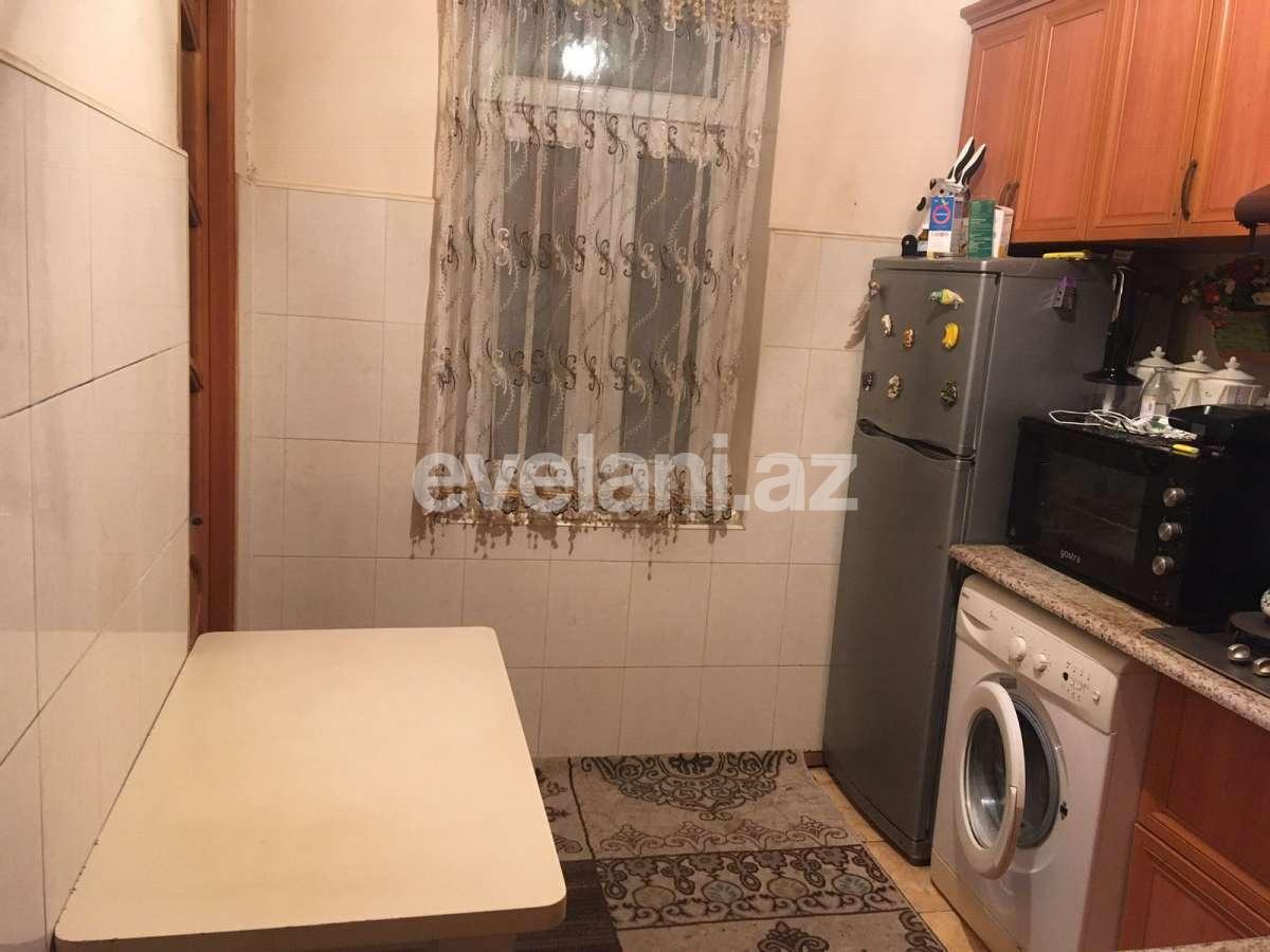 Satılır, köhnə tikili, 3 otaqlı, 70 m², Sumqayıt, 13-cü mikrorayon r.