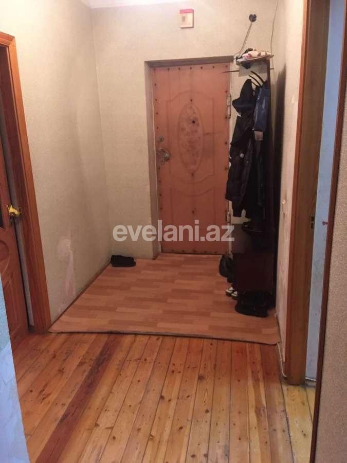 Satılır, köhnə tikili, 3 otaqlı, 70 m², Sumqayıt, 13-cü mikrorayon r.