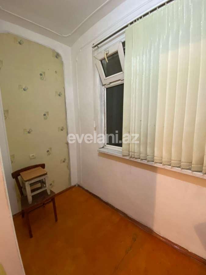 Satılır, köhnə tikili, 2 otaqlı, 30 m², Sumqayıt, 13-cü mikrorayon r.