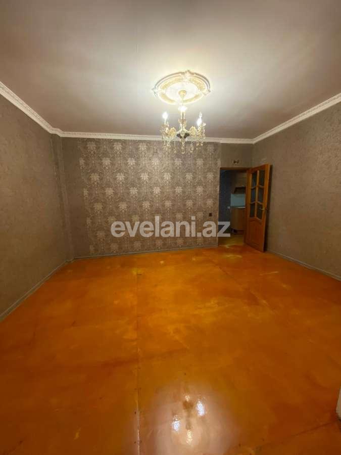 Satılır, köhnə tikili, 2 otaqlı, 30 m², Sumqayıt, 13-cü mikrorayon r.