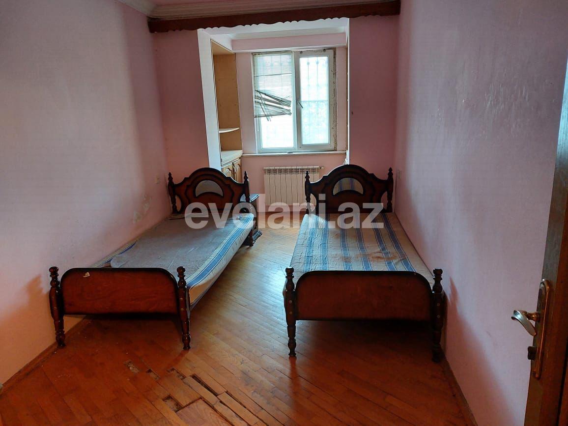 Sale, old building, 3 room, 80 m², Baku, Nizami r, Neftchilar m.