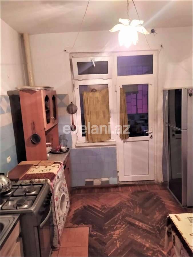 Продаётся, вторичка, 4-комнаты, 75 m², Баку, Низаминский r, 8-й километр p, Нефтчиляр m.