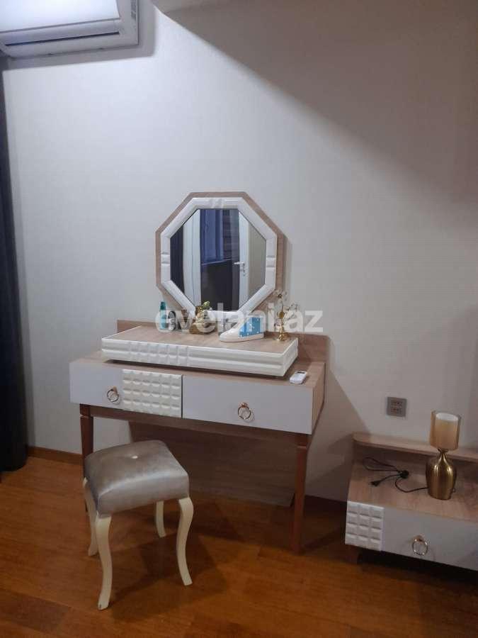 Сдаётся, новостройка, 3-комнаты, 142 m², Баку, Низаминский r, Нефтчиляр m.