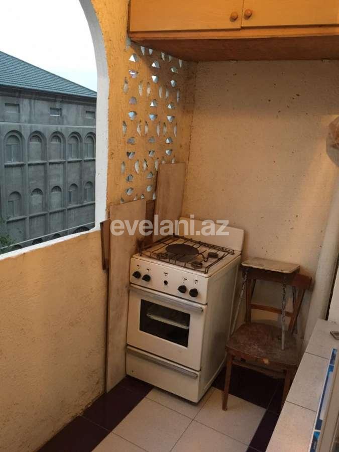 Satılır, köhnə tikili, 4 otaqlı, 120 m², Bakı, Binəqədi r.