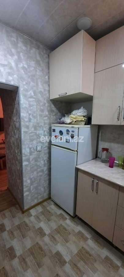 Satılır, köhnə tikili, 3 otaqlı, 55 m², Bakı, Nəsimi r, Memar Əcəmi m.